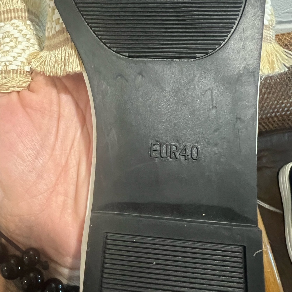 #11 Sandals - Picture 7 of 7